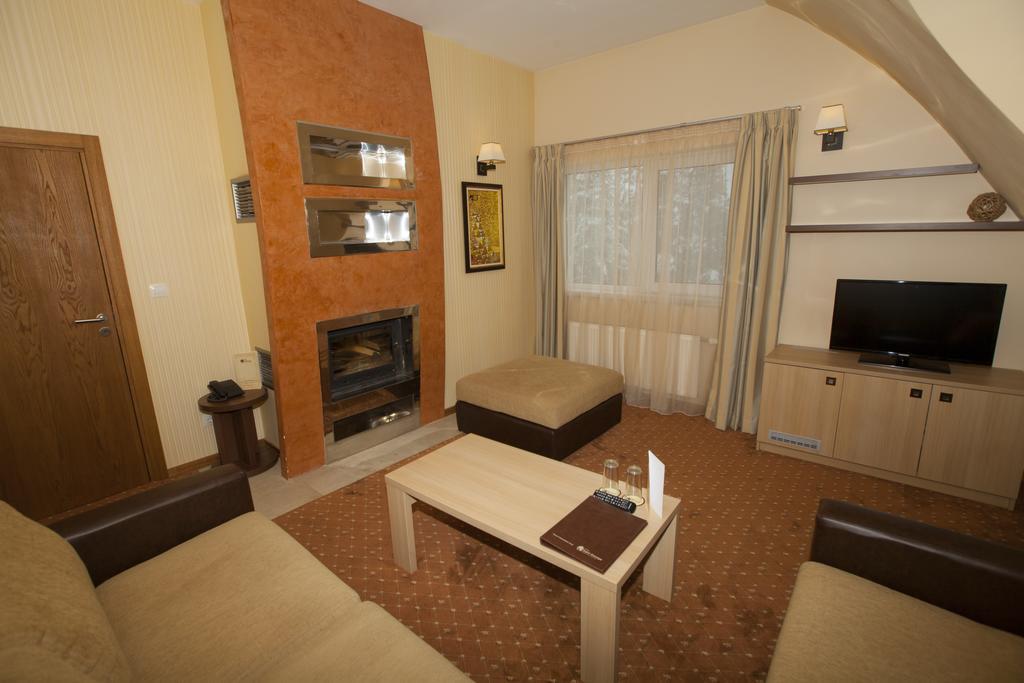 Family Hotel Saint George Bistritsa  Habitación foto